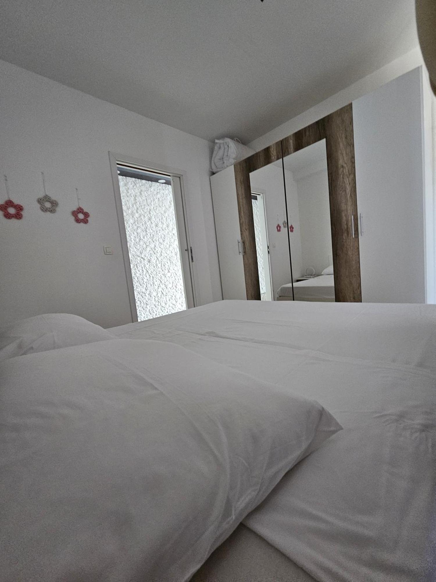 Apartman Marko2 시베니크 외부 사진